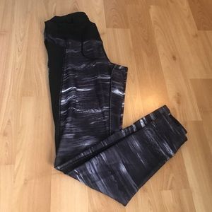 Lucy full length legging in EUC